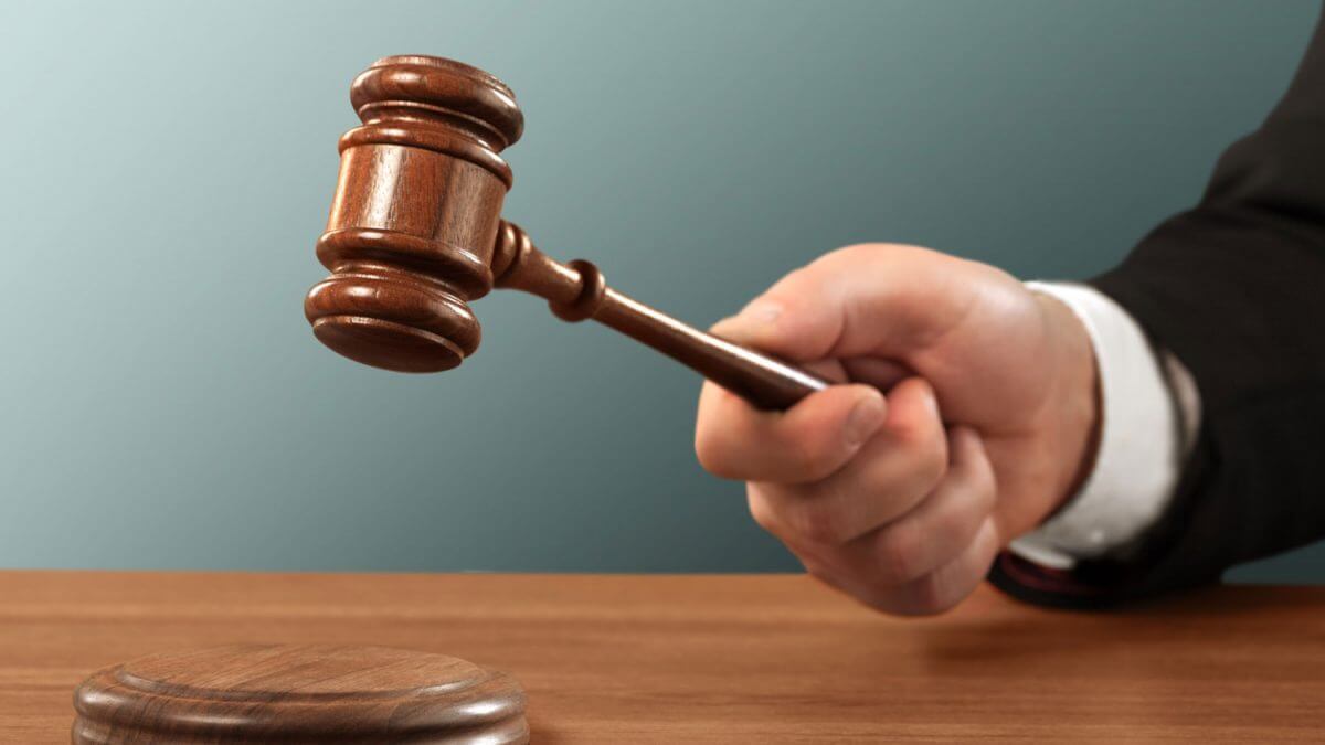 اعدام دو عضو عملیاتی منافقین به جرم اقدامات تروریستی در تهران