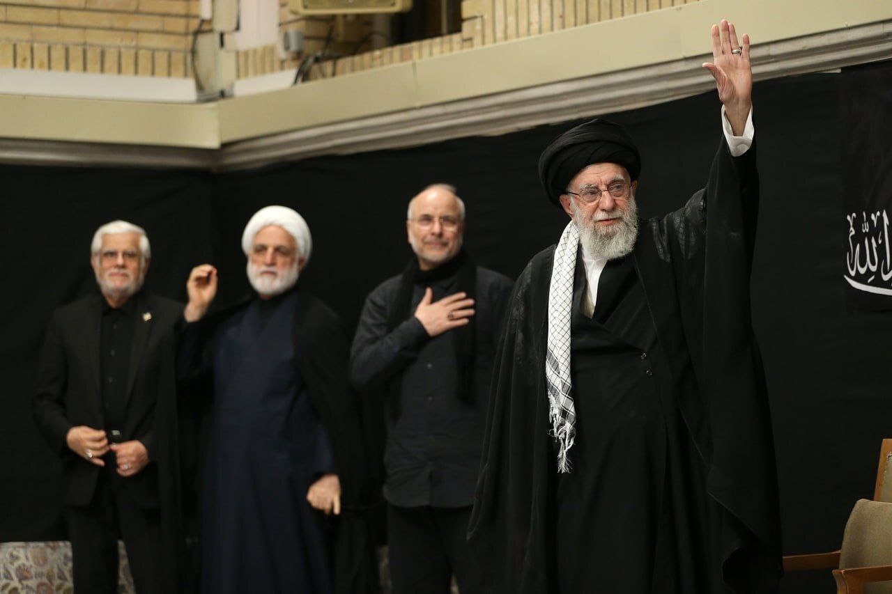 حضور رهبر معظم انقلاب در مراسم عزاداری عاشورا