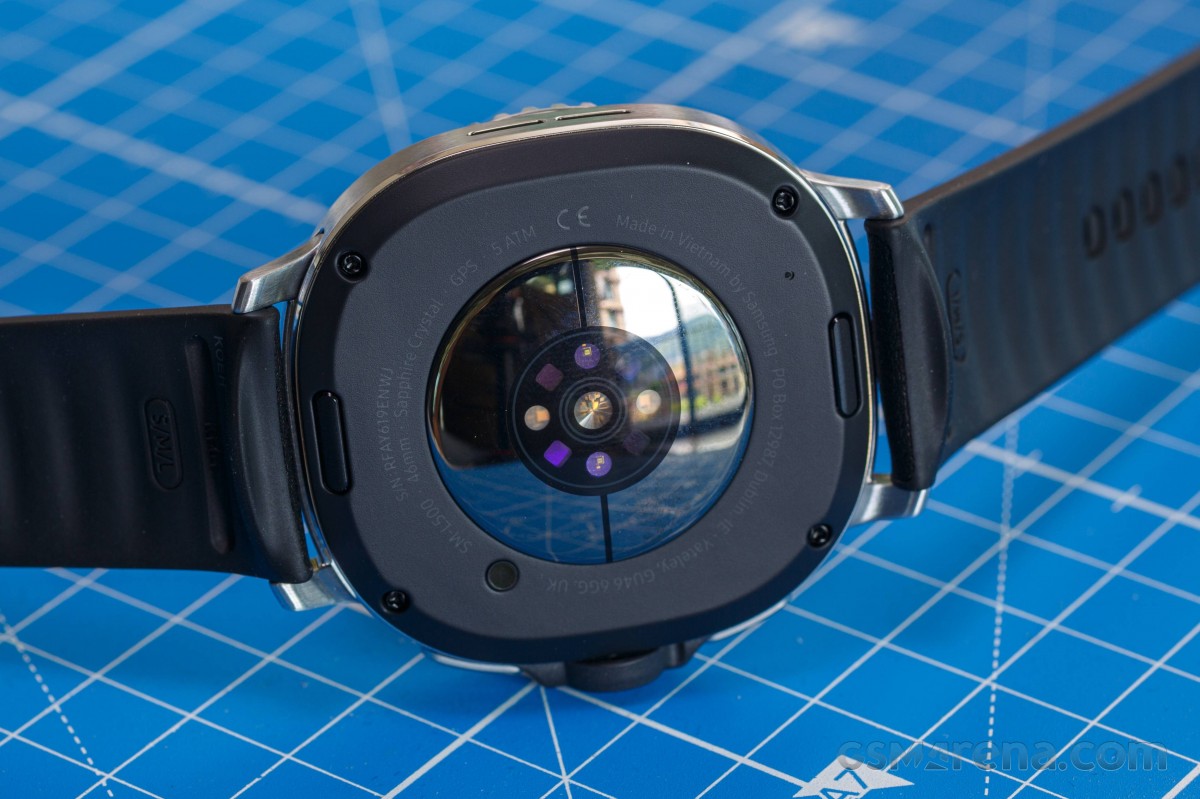 بررسی اولیه ساعت هوشمند Samsung Galaxy Watch8 Classic 3