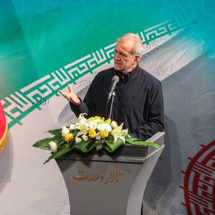 پزشکیان: وقت تصمیم‌سازی محلی فرارسیده!