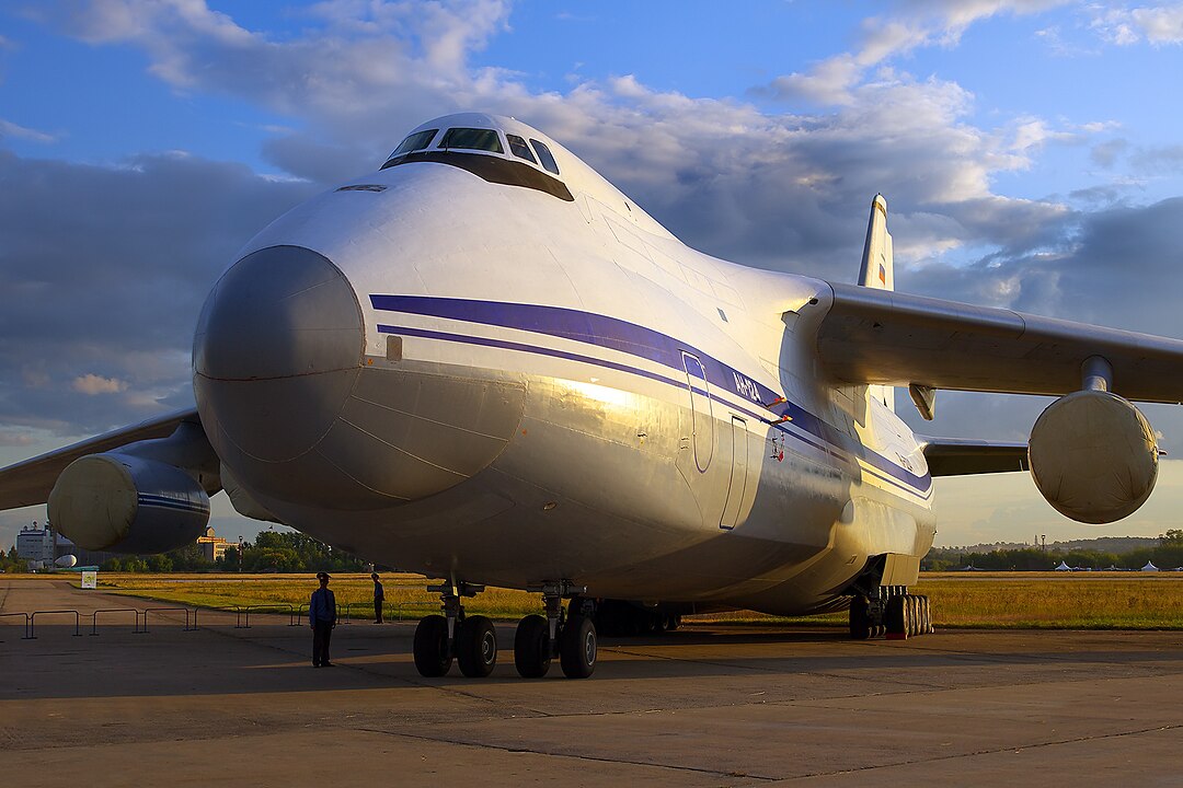 آنتونوف AN-124