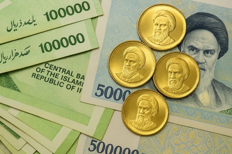 وضعیت قیمت دلار و سکه ۱۲ تیر ۱۴۰۴؛ افت دلار و صعود دوباره طلا