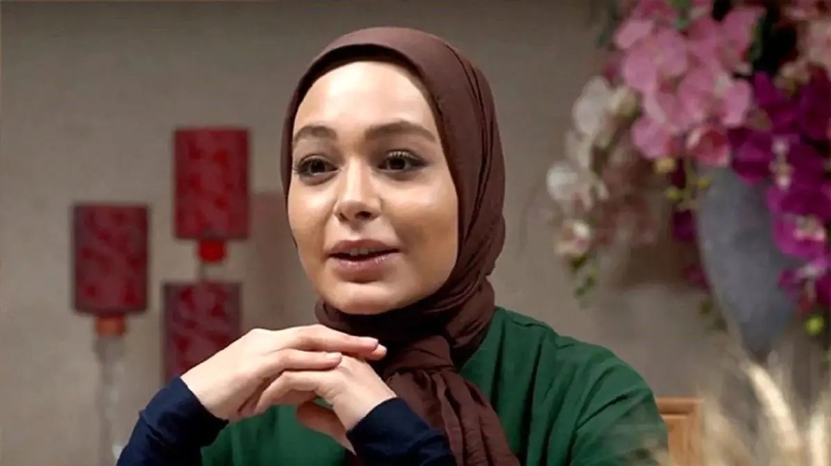 سانیا سالاری از تئاتر تا ستاره سریال دلدادگان 1