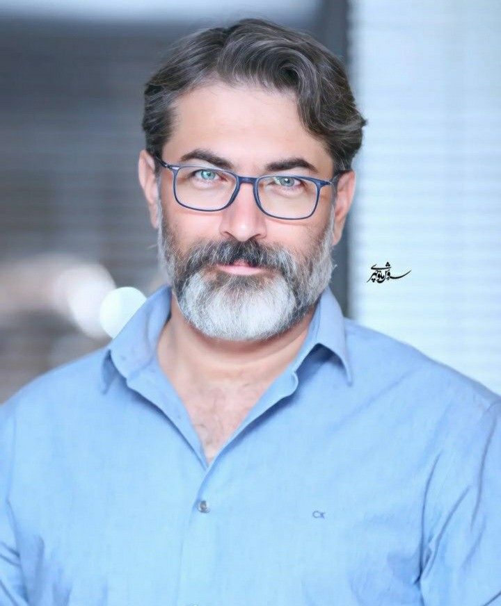پارسا پیروزفر